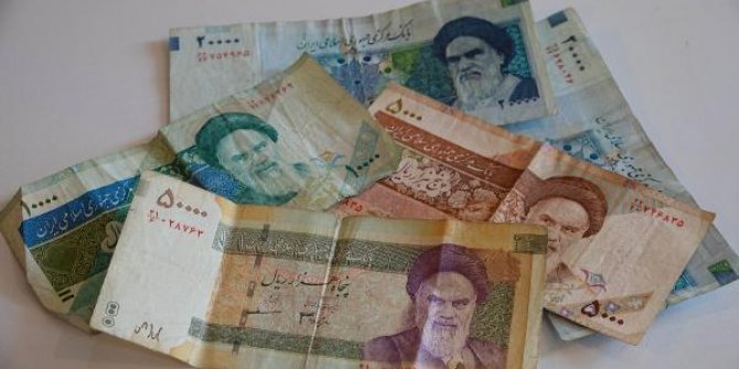 İran, parasındaki sıfırları atıyor