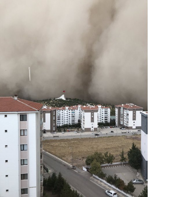 Ankara 'da kum fırtınası var 